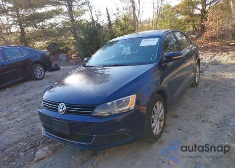 2013 Volkswagen Jetta 2.5L Se z USA, uszkodzony, nr VIN 3VWDP7AJ0DM447974